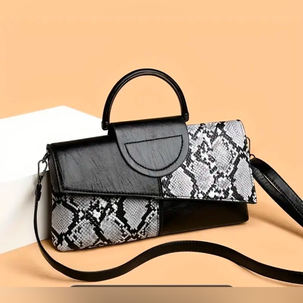 BRAND NEW FASHION SHOULDER BAG